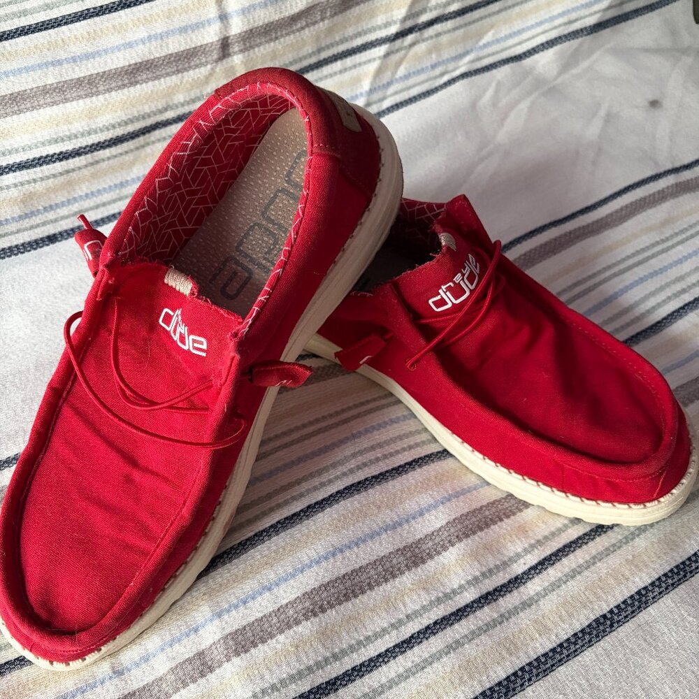 ***MENS HEY DUDE WALLY***